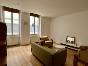 Appartement-trois-pièces-aux-Chartrons-Rue-Barreyre-à-louer-chez-Ma-pépite-agence-de-gestion-locative