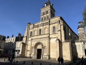 Basilique Saint Seurin location bureaux de prestige à Bordeaux pour entreprise