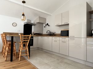 A LOUER APPARTEMENT T2 MEUBLE AVEC TERASSE CUISINE