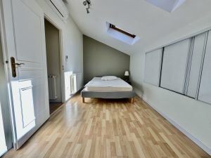 À louer maison meublée avec terrasse chambre 2