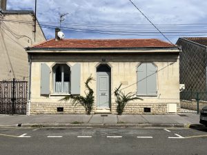 Maison location meublé avec jardin 3 chambres façade