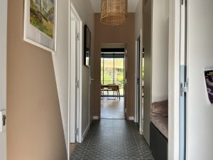 Maison location meublé avec jardin 3 chambres couloir