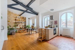 A vendre charmant appartement lumineux trois pieces salon2