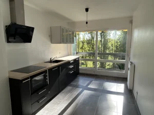 appartement_blanquefort_T3_non_meuble_avec_balcon_cuisine1