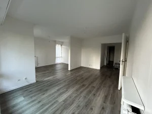 appartement_blanquefort_T3_non_meuble_avec_balcon_sejour1